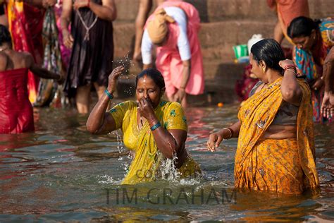 aunty bathing without dress